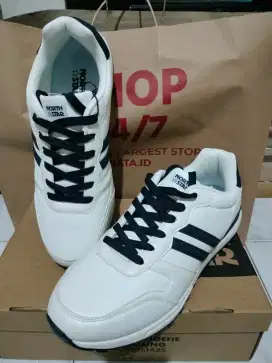 Sepatu sepatu dan sandal new (200k) rata