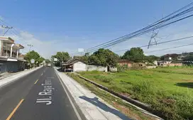 Tanah pinggir jalan raya Rarang Lombok Timur