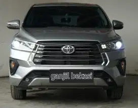 Toyota Innova.V 2.4 diesel at 2022 abu abu