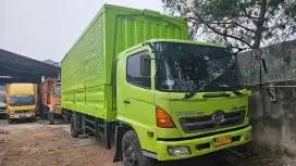 Hino 500 ranger FG 235 JP engkel 6 roda wingbok tahun 2010