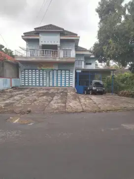 Dijual Rumah 2 Lantai (ada Toko depan rumah & balong dibelakang rumah)