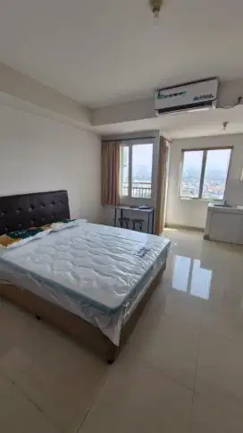 Disewakan Apartemen Studio Plus Sudirman Suites Tahunan / Bulanan