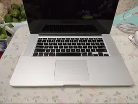 Macbook pro 15 inch Late 2013 kondisi normal aman