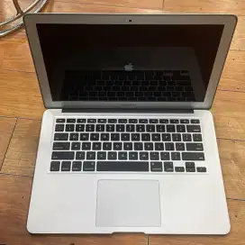 Macebook Air 13 2017 Ci5 8GB/256GB Second