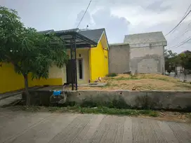 Di Jual Rumah HOOK Perumahan Bumi Dermayu Indah 1 Jl Teratai 3 No i7