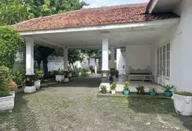 Dijual Rumah Zona Komersil Menteng (Dekat ke Kelapa Gading)