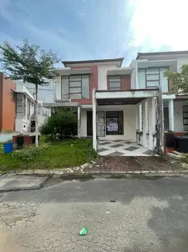 dijual cepat rumah hook tengah grand Orchid-batam center