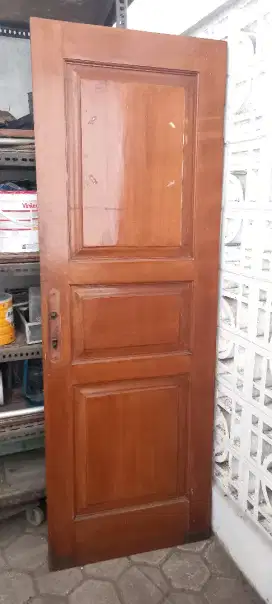 PINTU KAYU KAMPER
