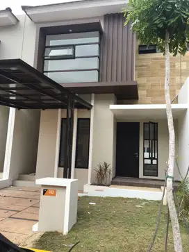 DIJUAL RUMAH COASTARICA BATAM CENTRE