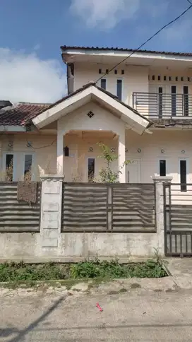 RUMAH 2 LANTAI SIAP HUNI