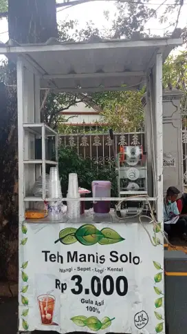 Wanita Asisten Rumah Tangga