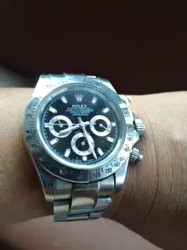 Jam tangan ROLEX DAYTONA