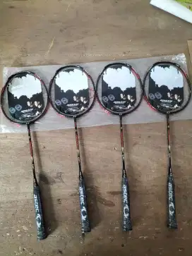 Di Jual Raket Badminton, Raket Bulu Tangkis Astec Iconsuper S500