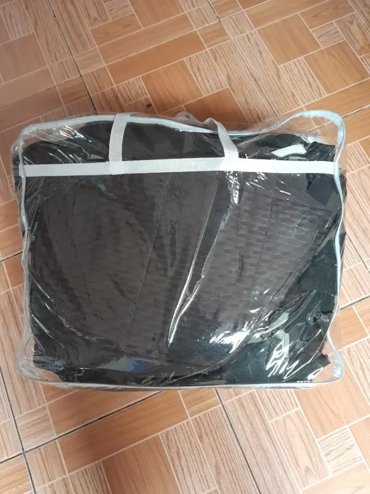 Sarung jok original toyota avanca tahun 2024