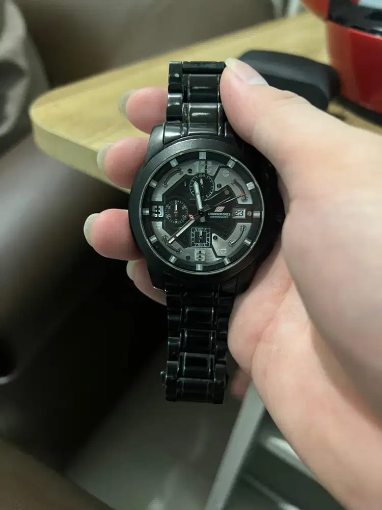 Jam tangan pria chronoforce
