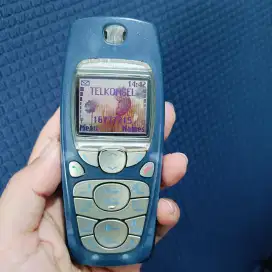 Nokia 3530 handphone jadul