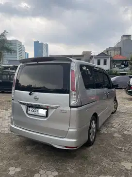 Nissan Serena 2013 Bensin