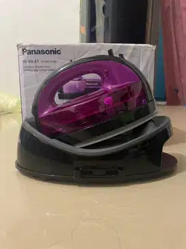 Setrika uap panasonic tanpa kabel NI-WL41 VSR