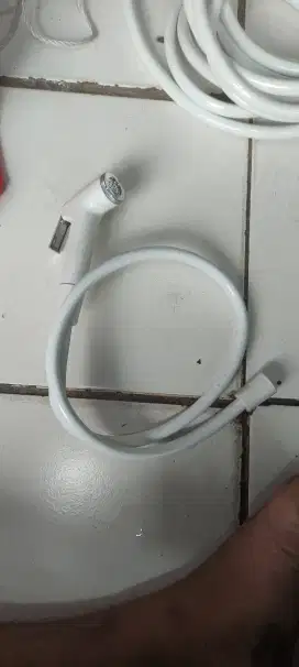 SHOWER JET CEBOK WC DUDUK