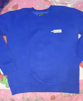 Crewneck/Sweater Biru Elektrik Size.M fit to L