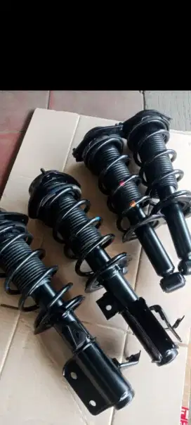 Shock absorber kumlit buat mobil Toyota 86 depan blkg copotan orisinil