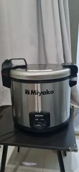 Jual Rice Cooker Miyako Kapasitas 16,7 liter