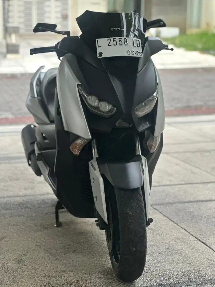XMAX 2019 LOW KM!