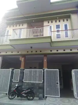 Rumah Kost Flamboyan 2 Tersedia 2 Kamar Kosong pake AC