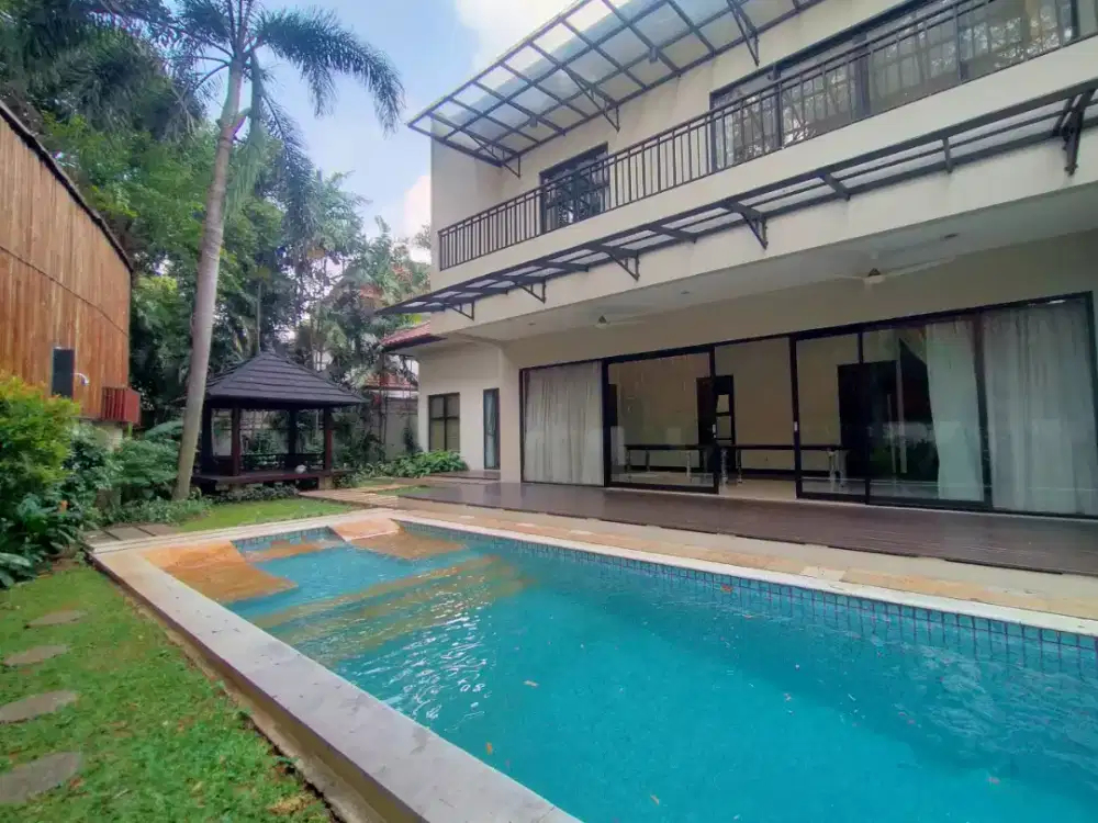 Dijual rumah luas 572mtr kolam renang Kebagusan Jakarta Selatan
