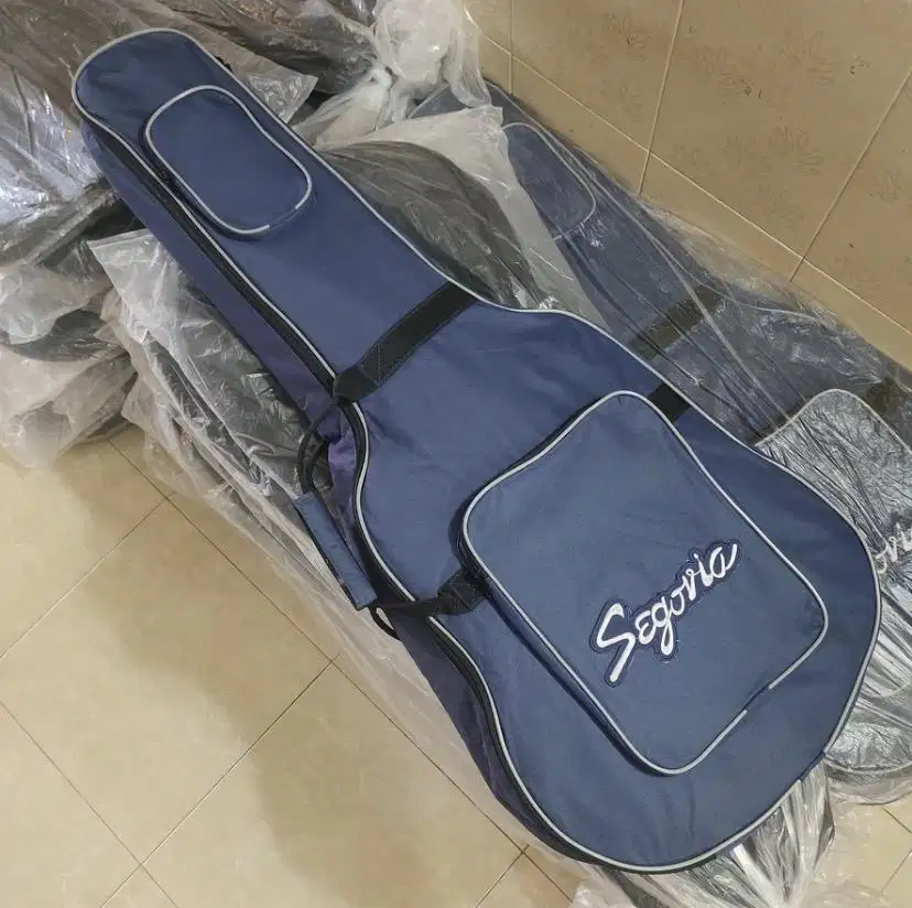 Tas Gitar Segovia Gigbag Hex bahan busa tebal