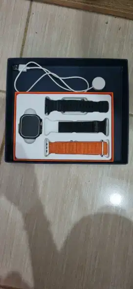 Smartwatch Ultra (3 strap with charge)