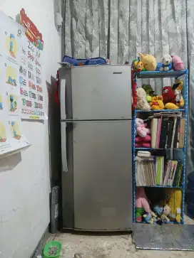 Jual kulkas 2 pintu merk sharp minusan