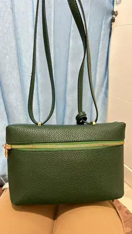 Tas brand lokal