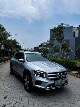 Mercedez benz mercy GLB 200 tahun 2020 km low