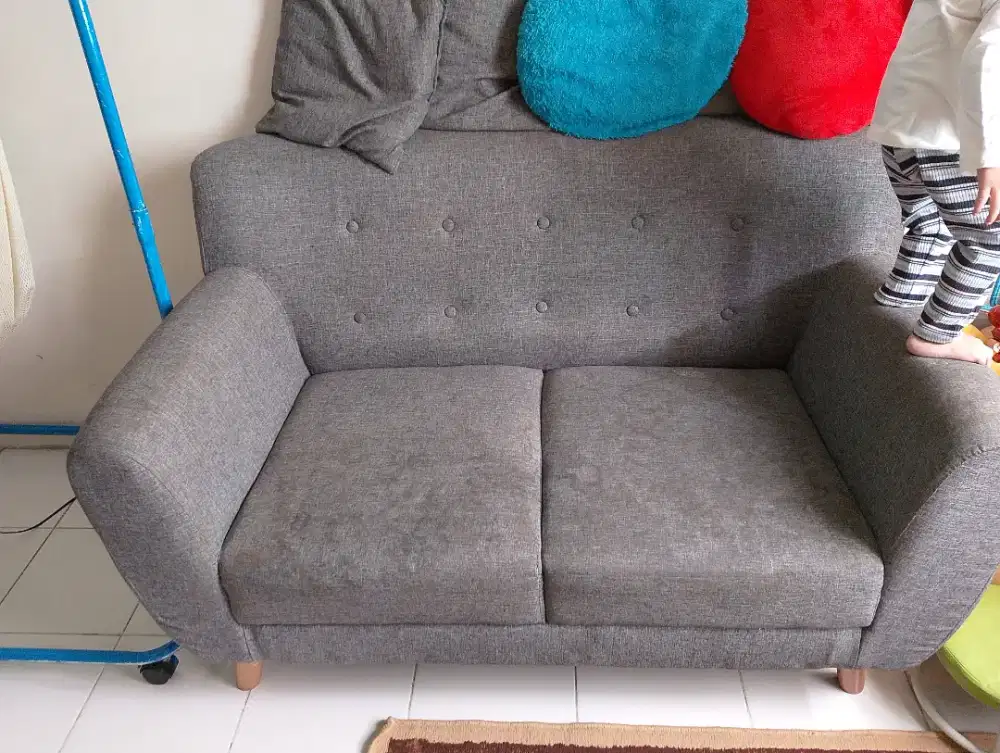 Sofa 2 sheater minus kotor perlu cuci doank
