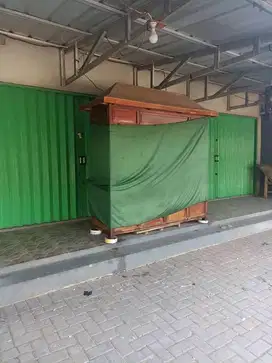 Ruko 2 + Rumah Kontrakan 3 Pintu (Gandeng)