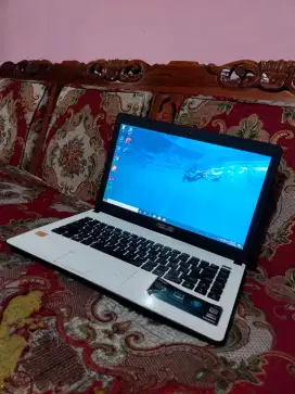Laptop Asus 1.1 jt normal siapa pakai