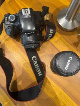 Dijual Kamera DSLR Canon 1000 D + Lensa Fix EF 50 MM 1:1.8