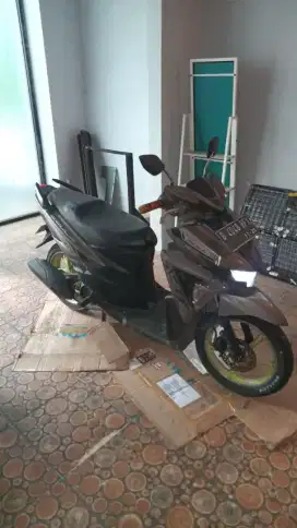 Dijual Motor Yamaha 2XS tahun 2015.