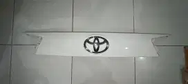 Trunklid Innova reborn