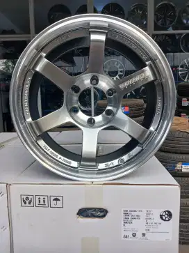 Velg te37 progressive R18x9 6x139,7 ET 0 pajero fortuner dll