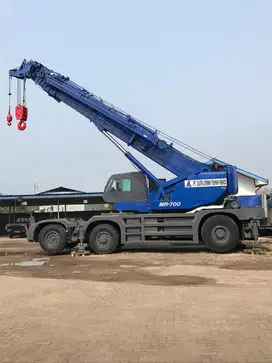 CRANE 70 TON - DIJUAL CEPAT