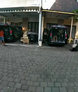 Peredam suara mobil