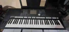 Keyboard Yamaha PSR S-950