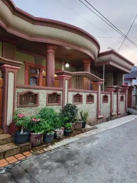 RUMAH MEWAH & RUKO di PEKAYON, BEKASI