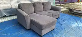 Sofa Ashley Brissie Istimewa