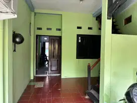 Terima Kost Putra Kampung Pelangi