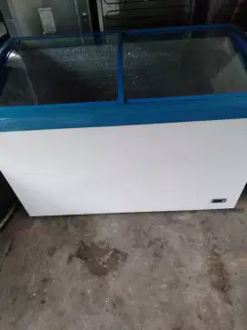 FriZer box sleding kapasitas 330liter