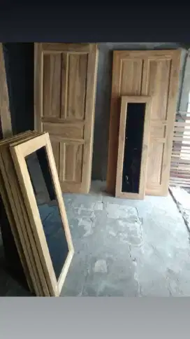 Daun pintu dan jendela Jati