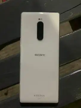 Sony xperia 1 white 6/64 minus dus gak ada